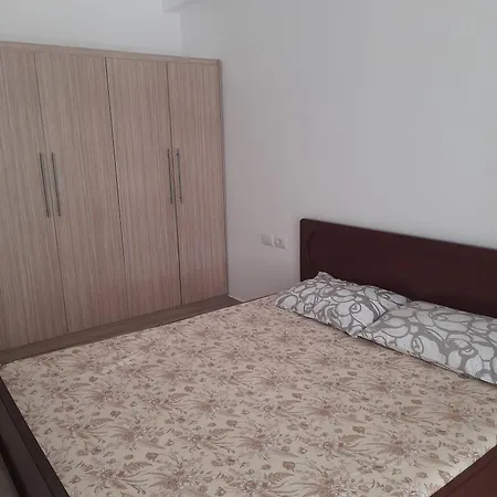 Evi Sea View 4 *